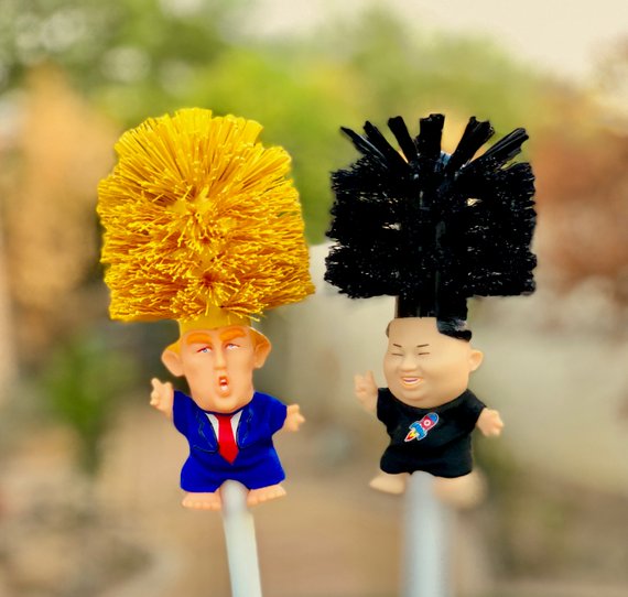 Cepillo de inodoro divertido de Donald Trump