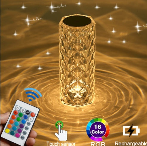 Lámpara de mesa creativa de diamante de cristal recargable de acrílico para mesita de noche