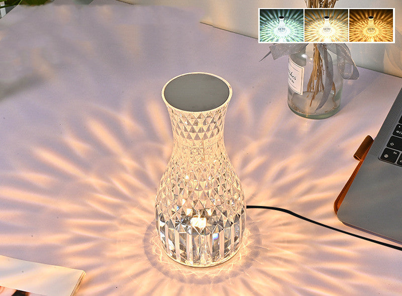Lámpara de cristal con forma de jarrón, lámpara de mesa de diamante romántica junto a la cama, luces LED para decoraciones navideñas del hogar