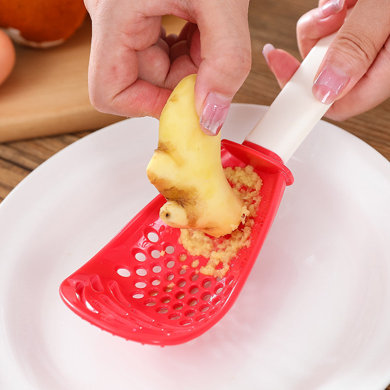 Cuchara ranurada multifuncional para moler, cocinar, machacar alimentos auxiliares, jengibre, ajo, prensa de patatas, espátula para saltear, utensilio de cocina