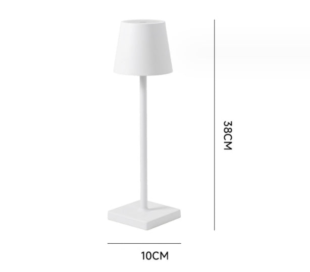 Lámpara de mesa LED de aluminio con carga