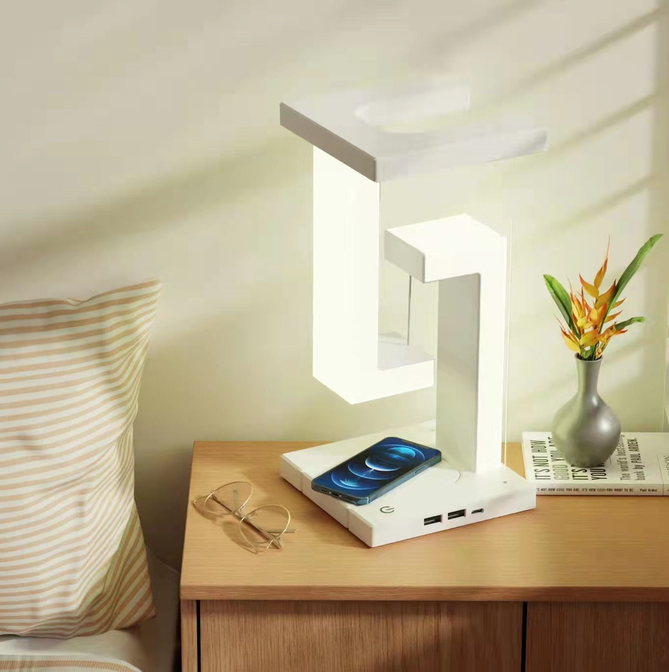 Lámpara de suspensión de carga inalámbrica creativa para smartphone, lámpara de equilibrio flotante para el hogar y el dormitorio