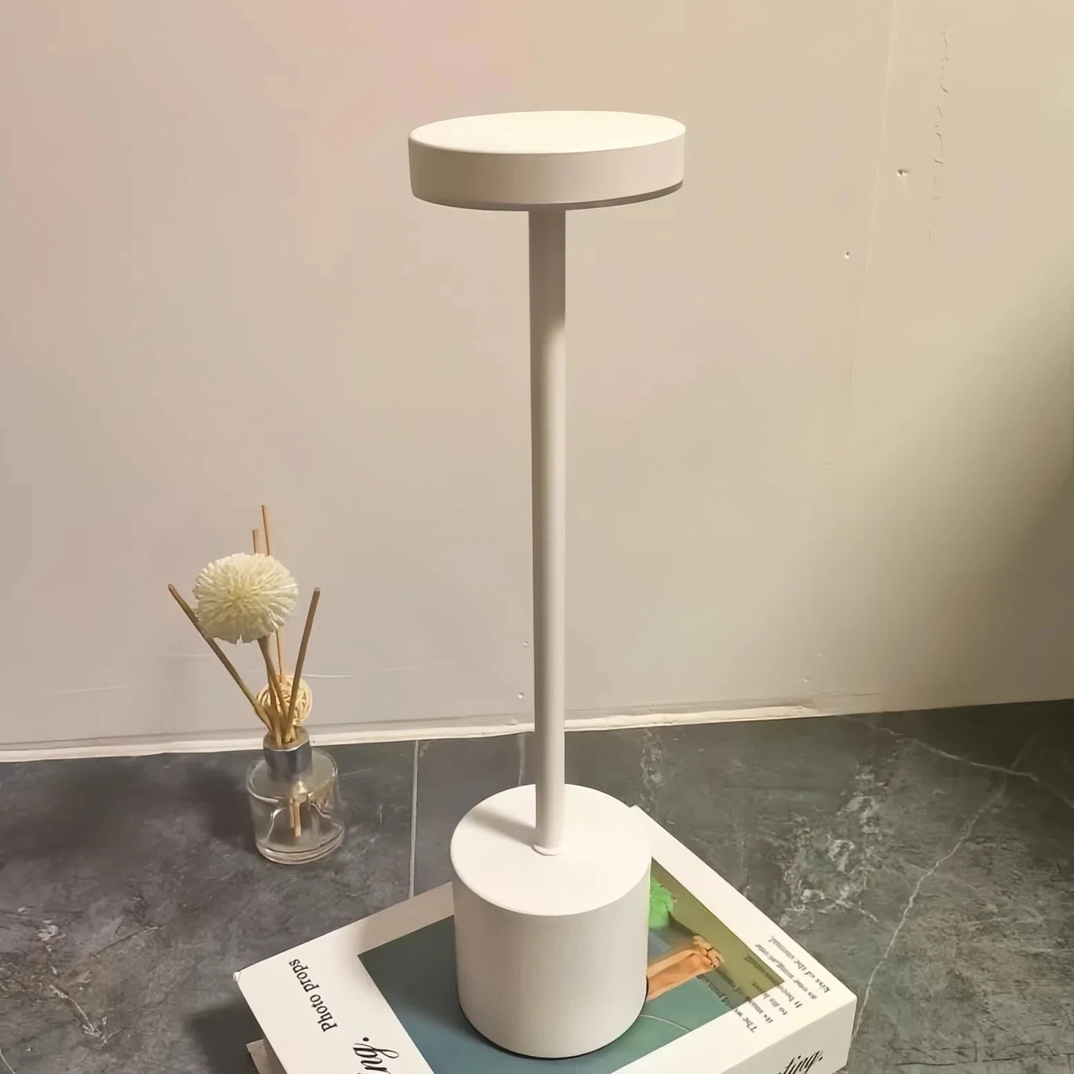 Lámpara de mesa LED con sensor táctil, luz nocturna de escritorio, recargable, inalámbrica, lámpara de lectura, 3 colores ajustables, luz ambiental creativa