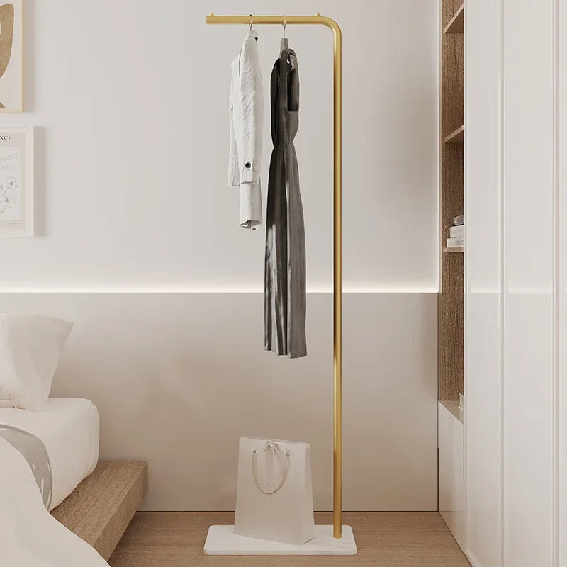 Perchero de pie minimalista color crema para entrada, perchero de pie multifuncional para dormitorio, perchero organizador con estante, muebles