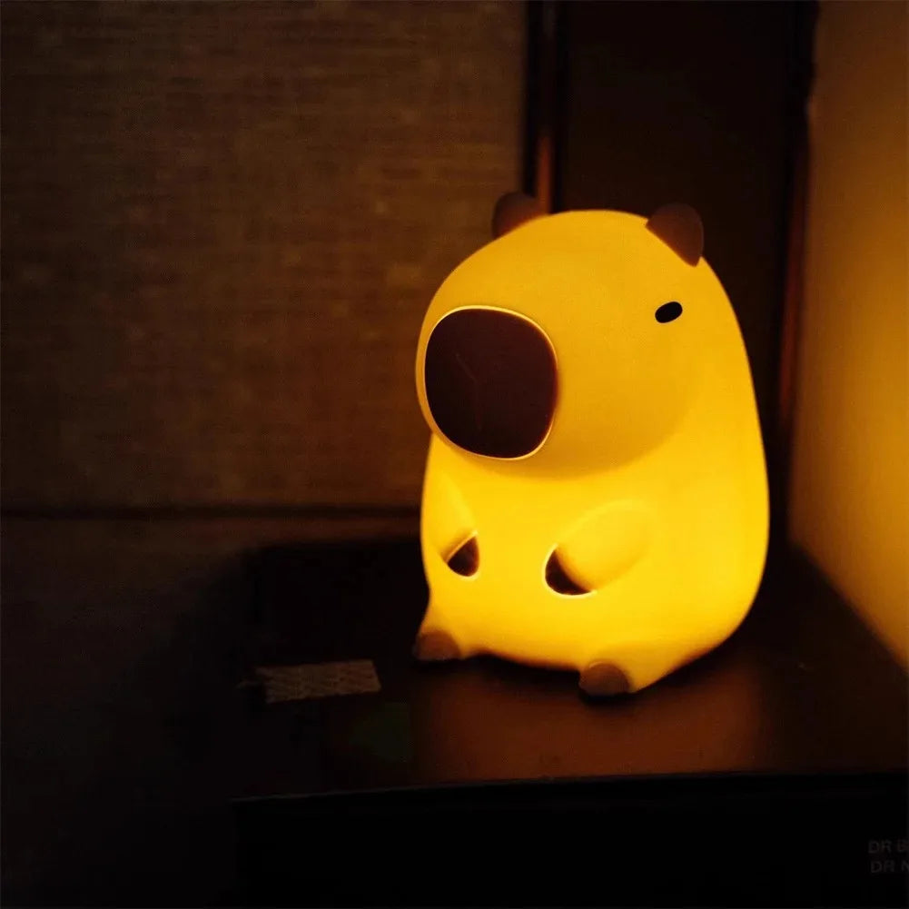 Bonito luz de noche de capibara, novedad, luz de noche regulable para guardería, lámpara táctil recargable de silicona, lámpara de palmada para decoración de habitación de niños