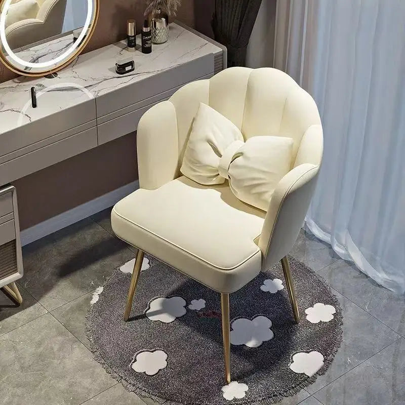 Silla de maquillaje para mujer, taburete sencillo, respaldo de lujo, silla con forma de pétalo, silla de ordenador para dormitorio, almohada de regalo