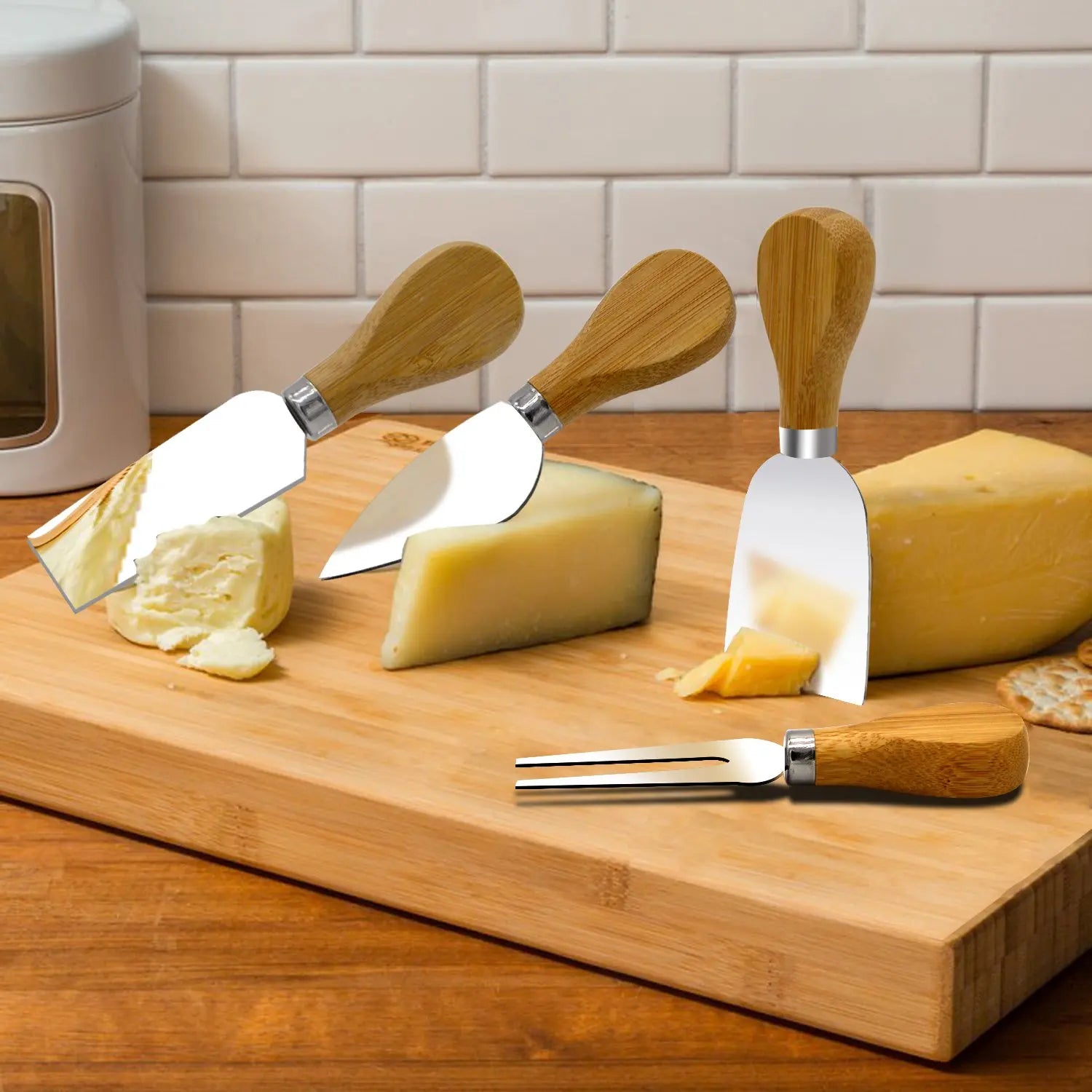 Juego de 4 cuchillos para queso de acero inoxidable con mango de madera, cortador y esparcidor de mantequilla YY062
