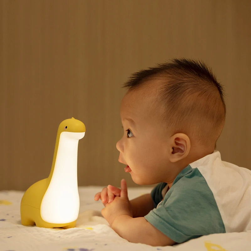 Dinosaurio Luz Nocturna Linda Luz Nocturna Infantil Protección Ocular Lámpara de Mesita de Noche con Temporizador Carga USB Decoración de Habitación Regalo para Niños