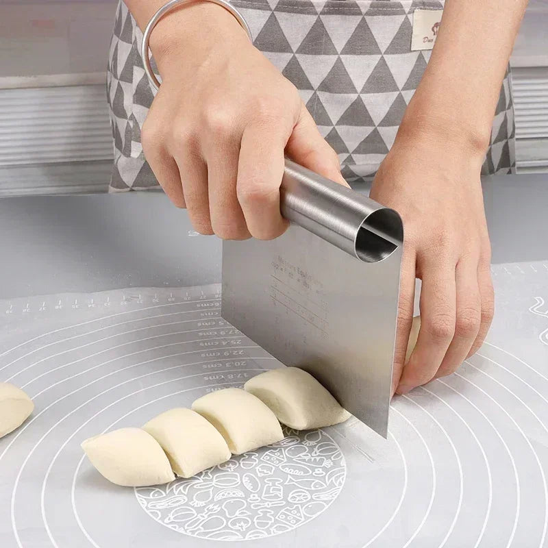 Stainless Steel Scale Cake Scraper DIY Dough Pastry Spatulas Buttercream Edge Smoother Cake Decorating Tools Baking Accessories