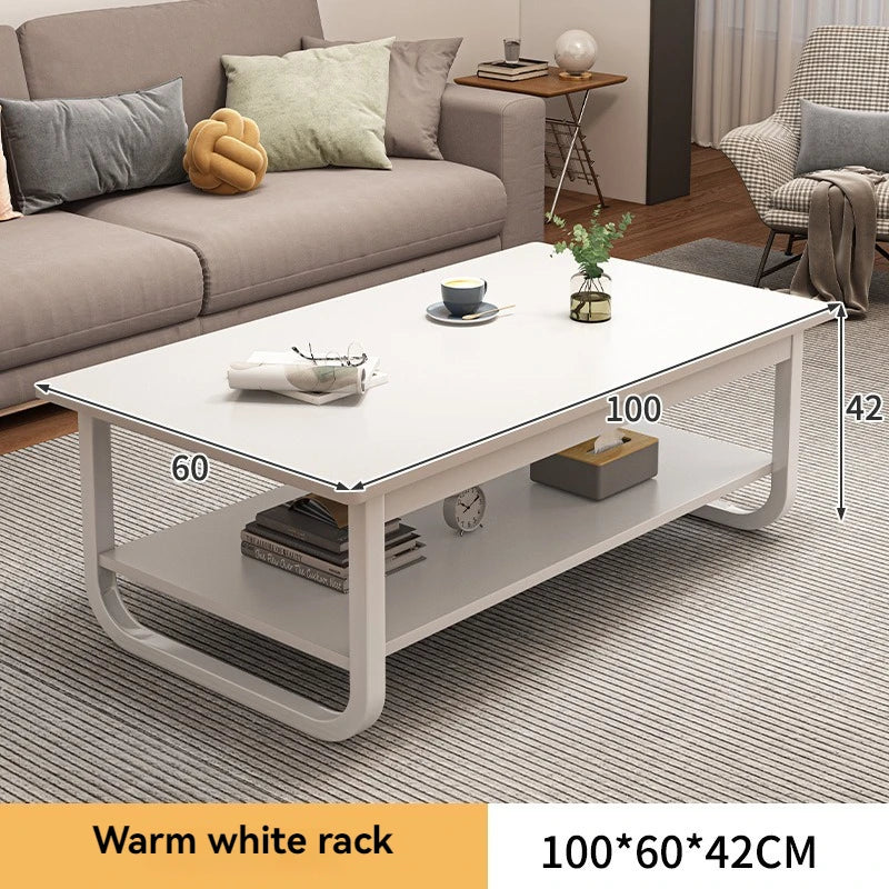 Mesa de centro moderna minimalista, apartamento pequeño, sala de estar, sofá, balcón cercano, mesa de té, habitación de alquiler, mesa de té rectangular