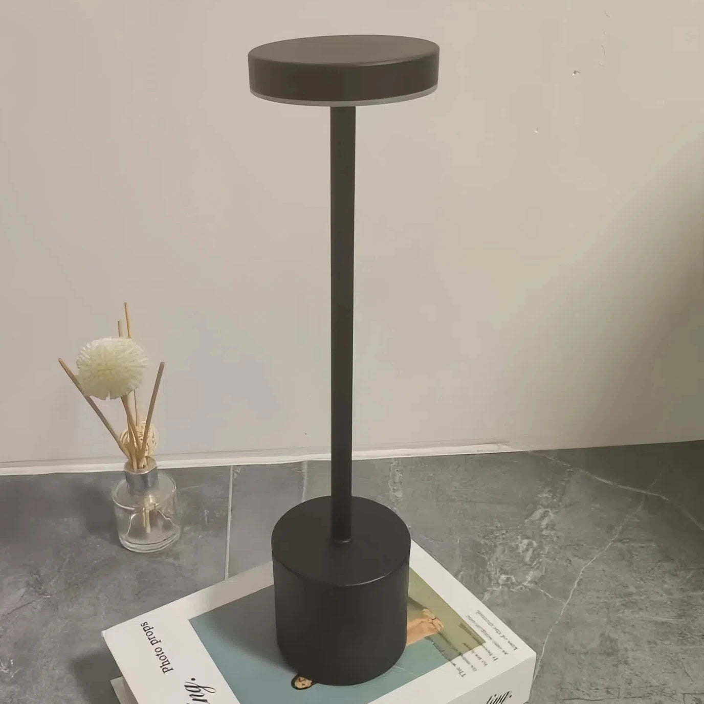 Lámpara de mesa LED con sensor táctil, luz nocturna de escritorio, recargable, inalámbrica, lámpara de lectura, 3 colores ajustables, luz ambiental creativa