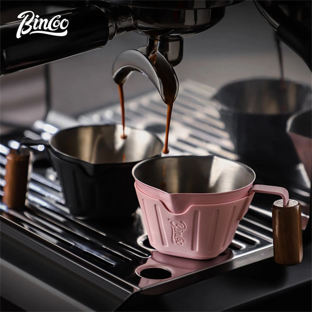 Vaso medidor de espresso profesional Bincoo, 90 ml, doble boquilla con mango de madera y escalas en ml/oz para control a nivel barista