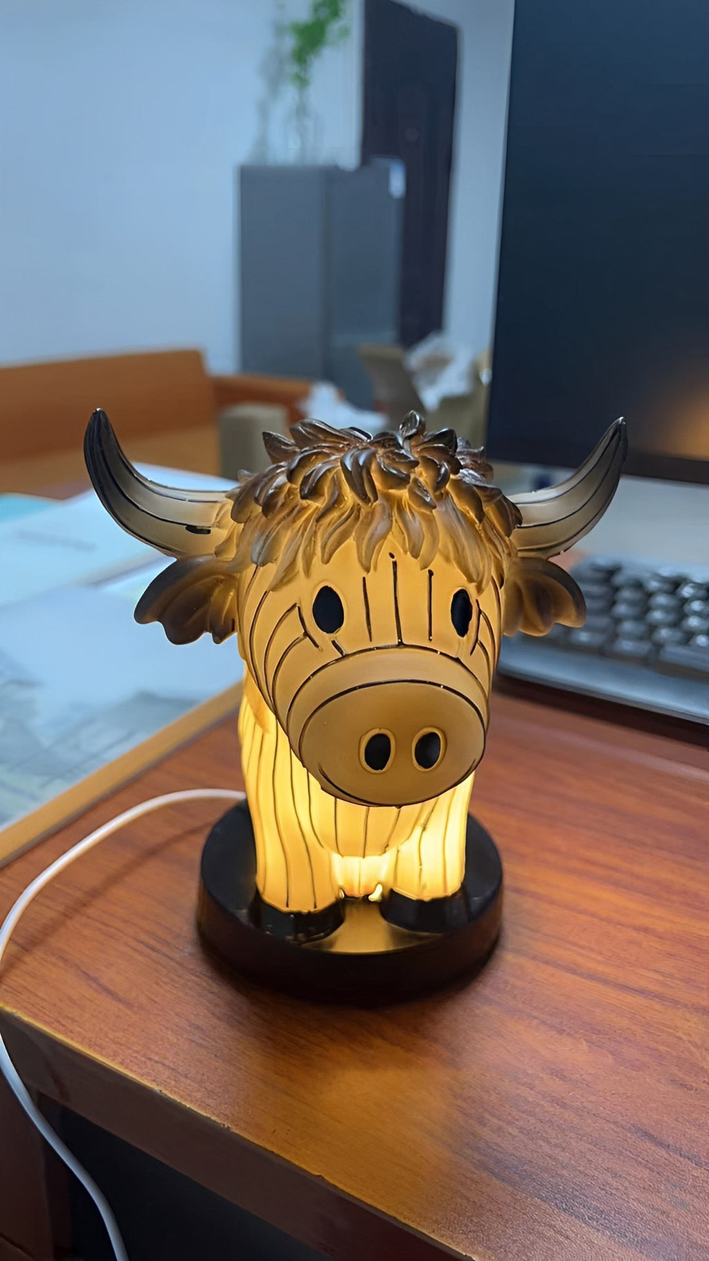 Lámpara de mesa Home Cow Lámpara de noche pequeña y divertida con forma de vaca