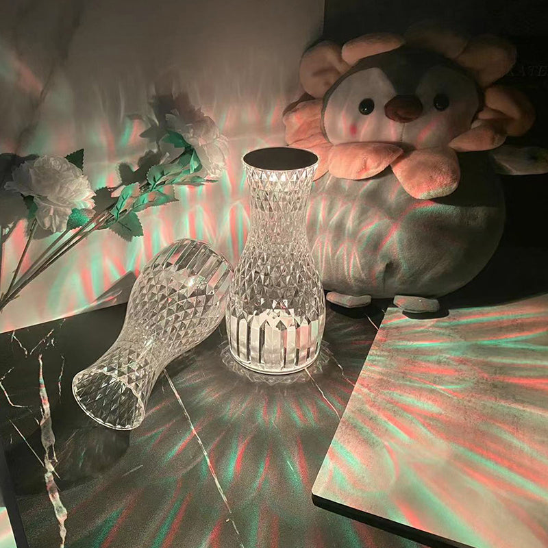 Lámpara de cristal con forma de jarrón, lámpara de mesa de diamante romántica junto a la cama, luces LED para decoraciones navideñas del hogar